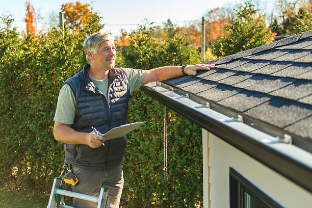 Professional Roof Replacement technician working in Aylett, VA